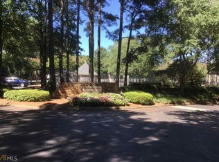 110 Mill Pond Rd, Roswell, GA 30076