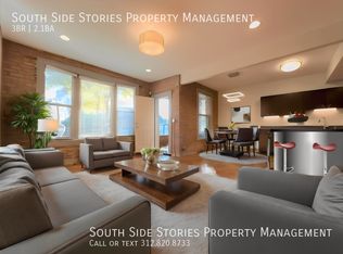 218 E 44th St #1, Chicago, IL 60653