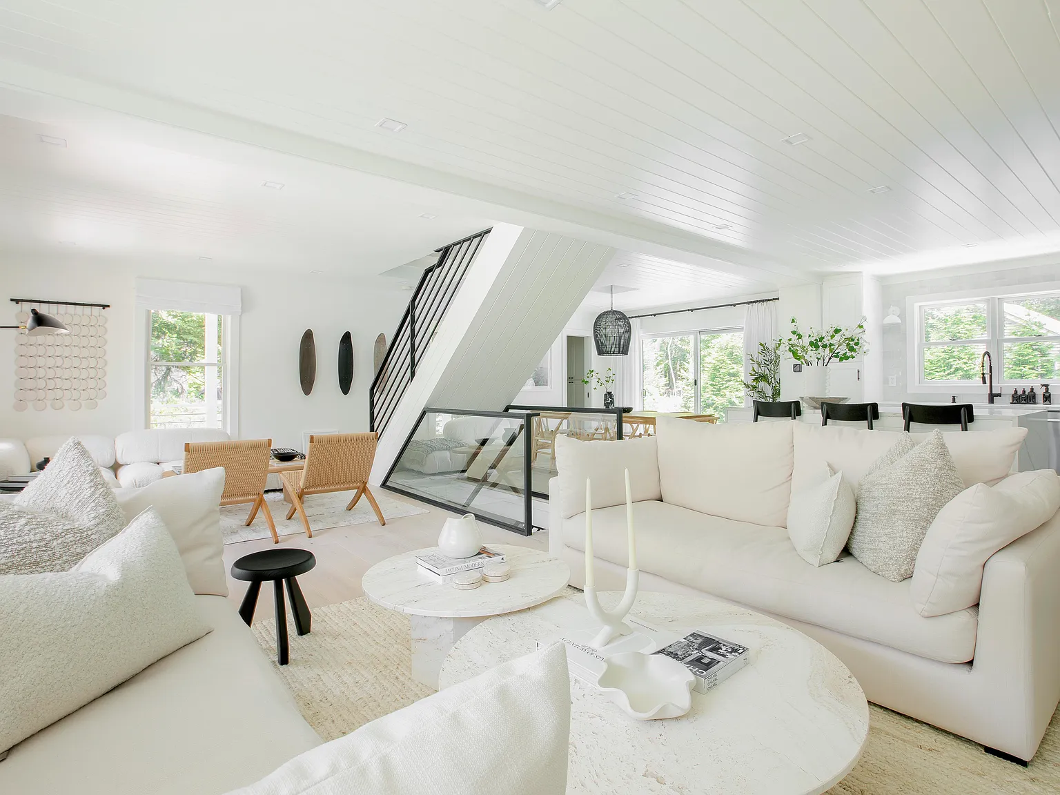 Recently Renovated in Southampton Cove — Photo 2