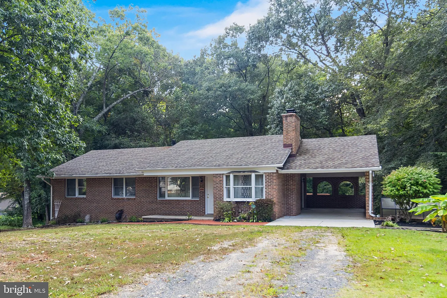 4331 Columbia Park Rd photo 1