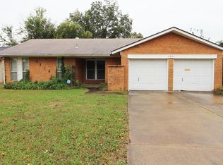 4736 Princess Ln, Del City, OK 73115