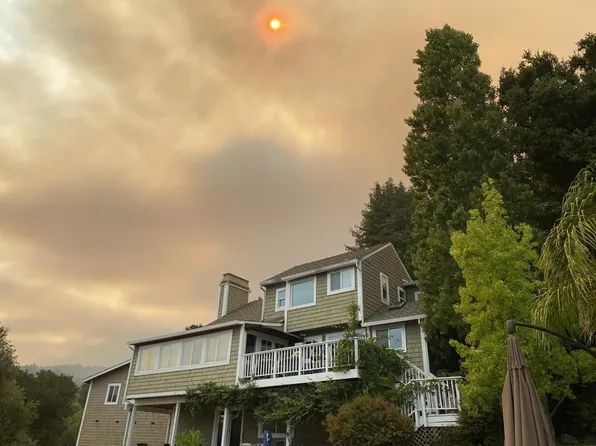 18300 Lakeview Ct, Los Gatos, CA 95033