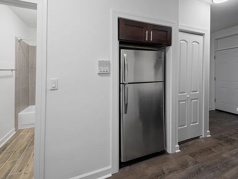 1904 N Whipple St #101 — Photo 6