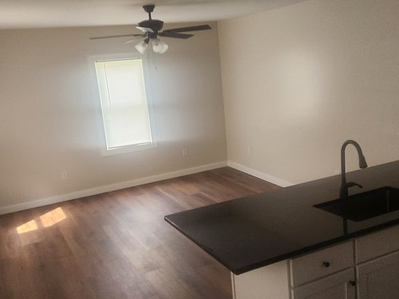 3rd image of 24 Cranska Rd #24