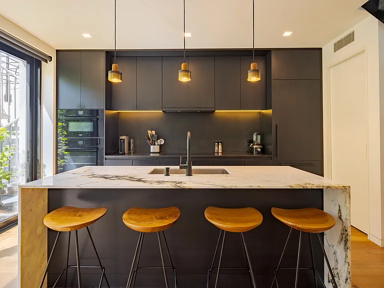 32 Frost St #THM — Photo 9