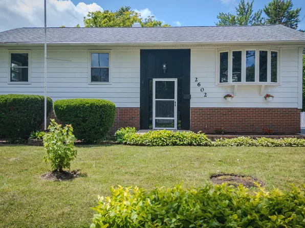 2602 Fairway Dr, Joliet, IL 60435