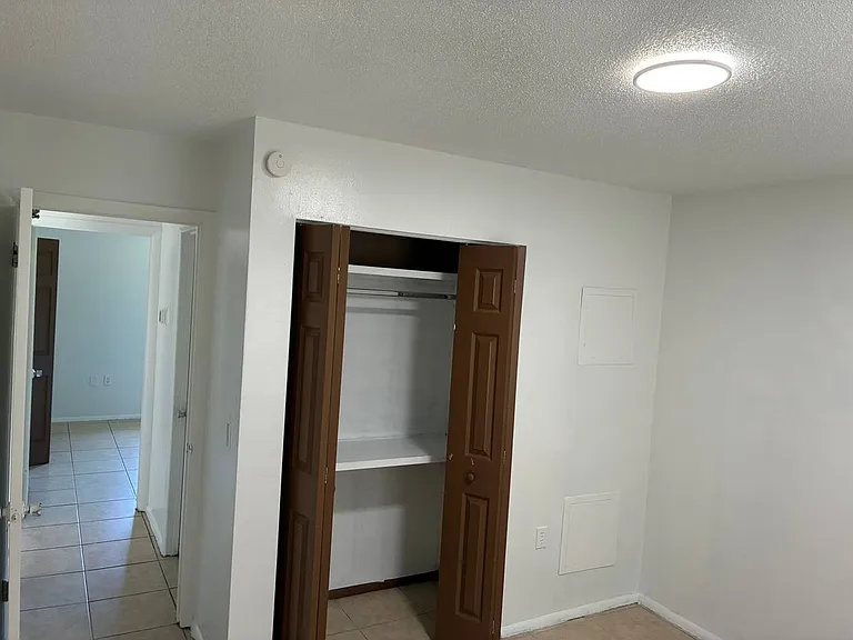 7618 Chase Rd — Photo 5