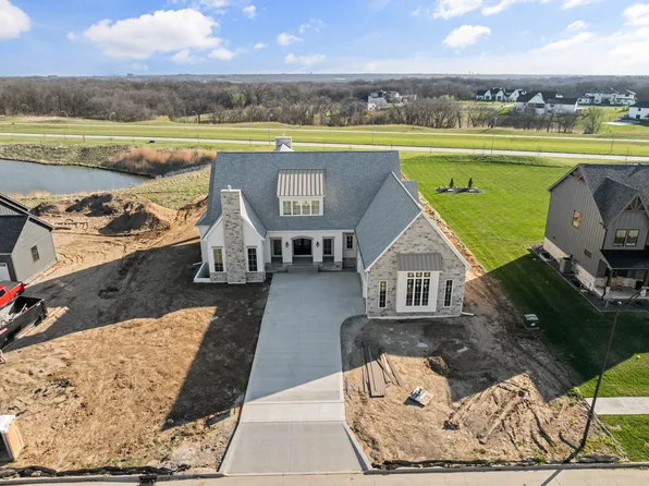 3746 SW Indigo Ave, West Des Moines, IA 50266