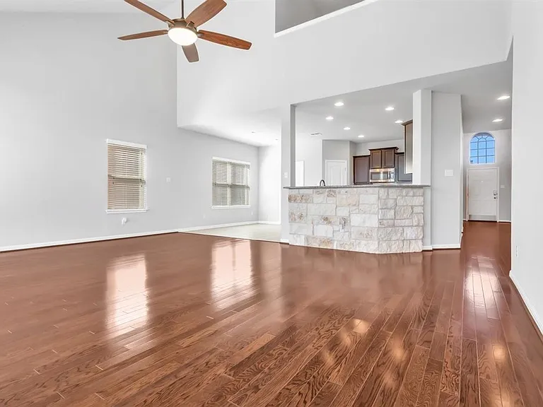 131 Desert Rose Dr — Photo 8
