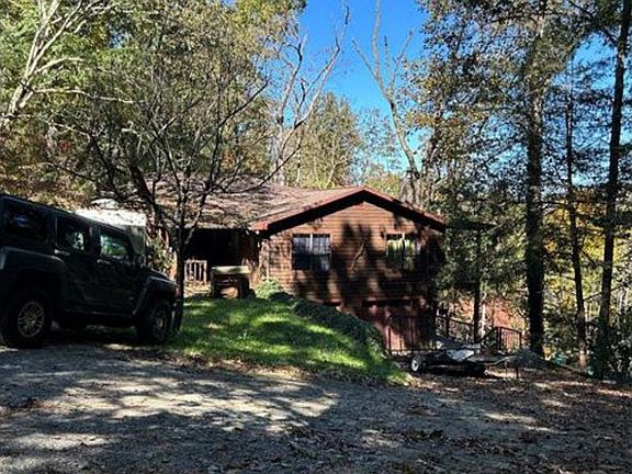 3rd image of 3487 Covemont Ln