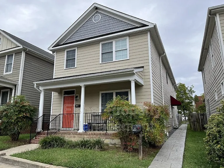 1411 Porter St #B — Photo 1