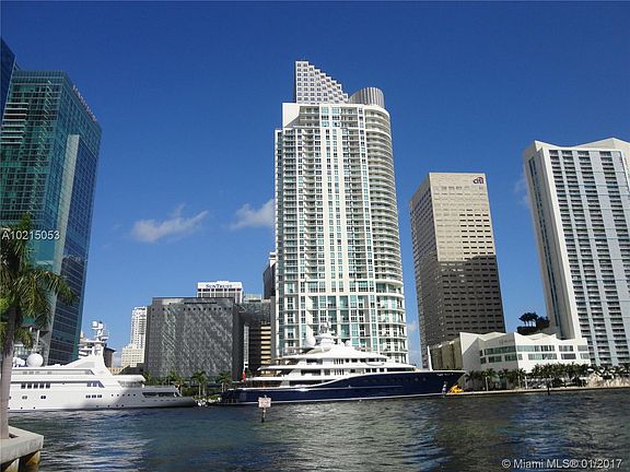 4th image of 300 S Biscayne Blvd #T-3609