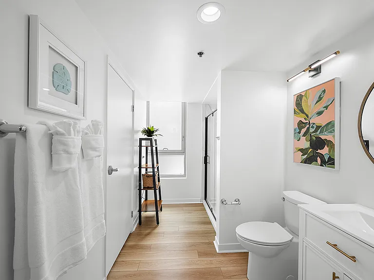 425 W Beech St #601 — Photo 21