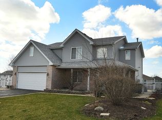 636 Superior Dr, Romeoville, IL 60446