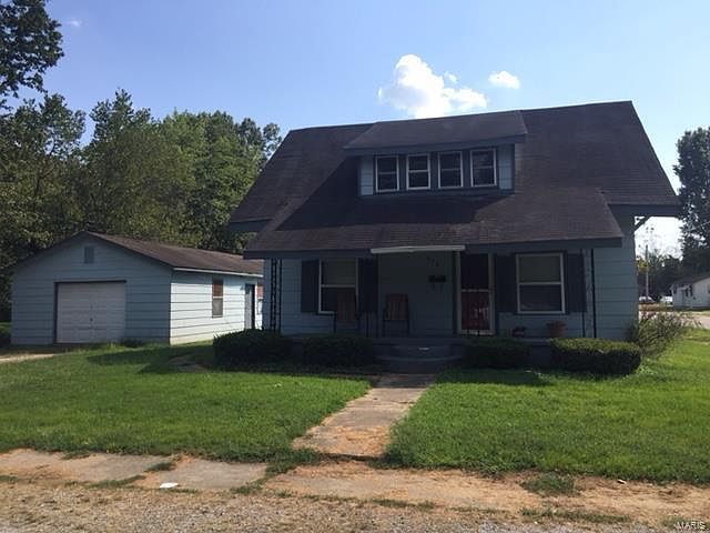 1st image of 638 W Victor St