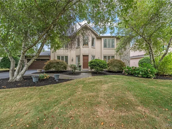 79 Saint Andrews Blvd, Fairport, NY 14450