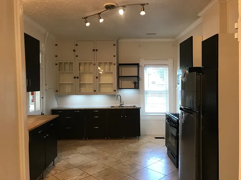 377 E Coatsville Ave — Photo 19
