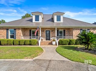 9495 Lakeview Dr, Foley, AL 36535