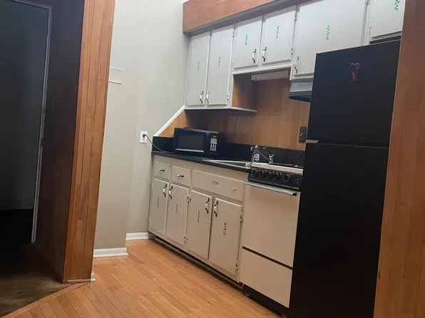 50 W Forteen Mile Rd Unit E, Clawson, MI 48017