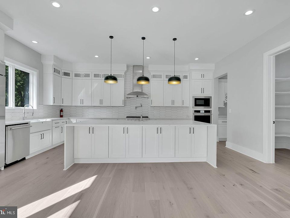 2038 Arch Dr, Falls Church, VA 22043 Zillow