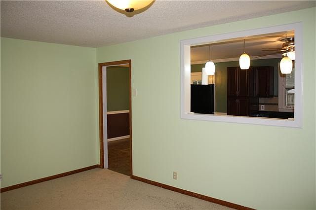 2nd image of 404 Sierra Ct