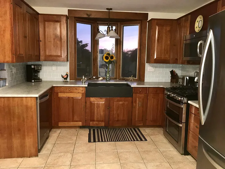 530 Elm St — Photo 5