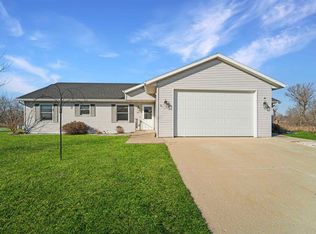 107 Upland Dr, Brandon, WI 53919