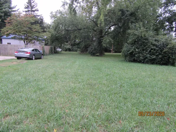 1825 Leininger Ave, Elkhart, IN 46517