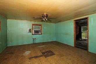 5th image of 2622 25th Pl