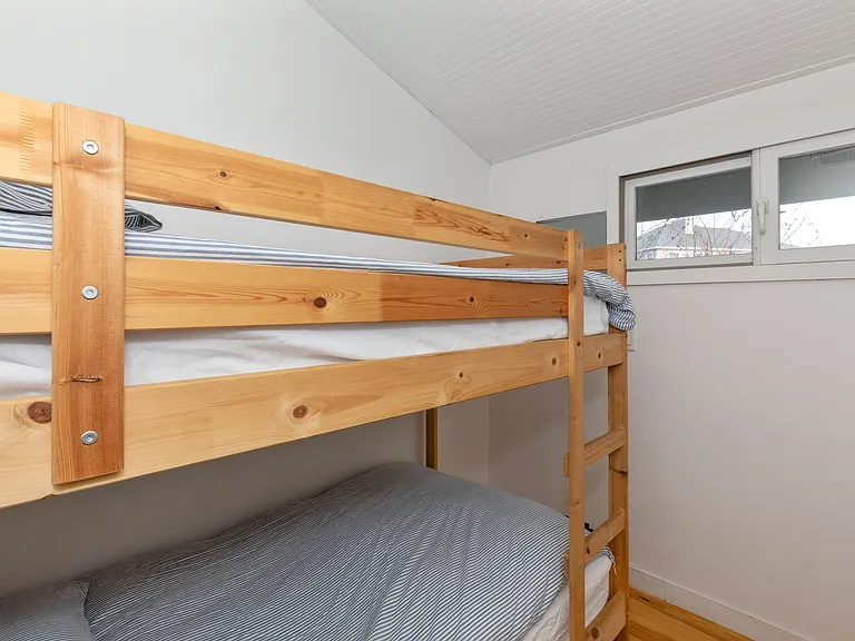 E Lake Dr — Photo 10