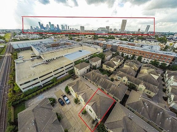 3rd image of 3805 Center Plaza Dr