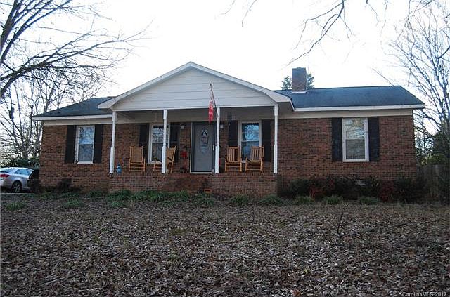 1st image of 704 Lampwick Ct