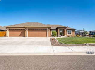 6800 Whitestone St, West Richland, WA 99353