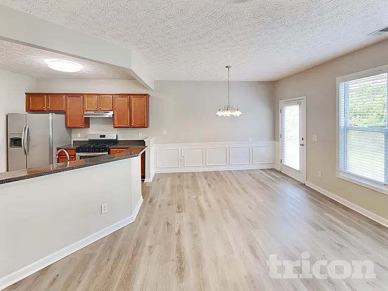 8129 Brookbend Dr — Photo 3