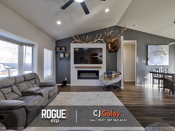 5th image of 6775 Columbia River Rd