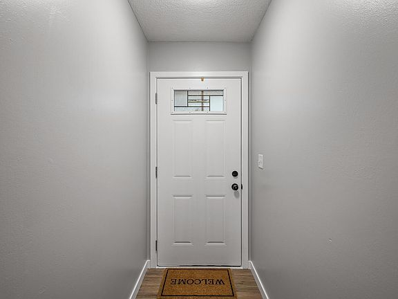 5th image of 1443 Selby Ave