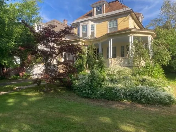 55 N Pine Ave #1F, Albany, NY 12203