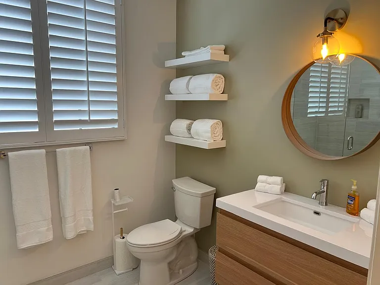 1744 Butler Ave #205 — Photo 29