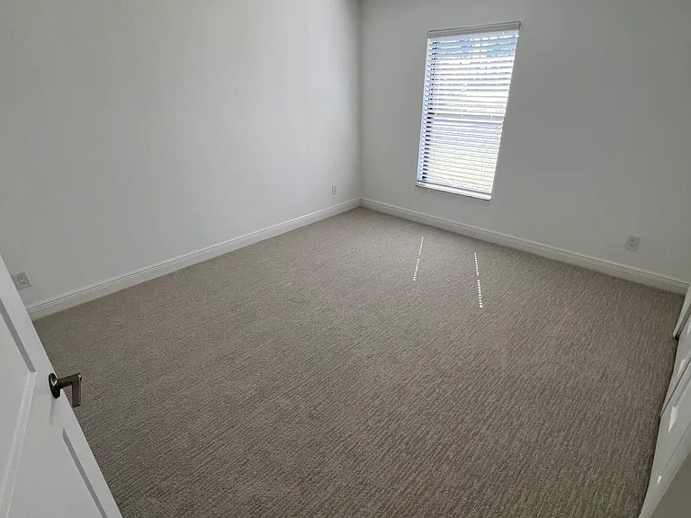 8172 Sanibel Blvd — Photo 10