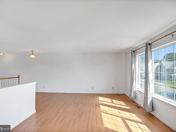 4th image of 13456 Damar Dr