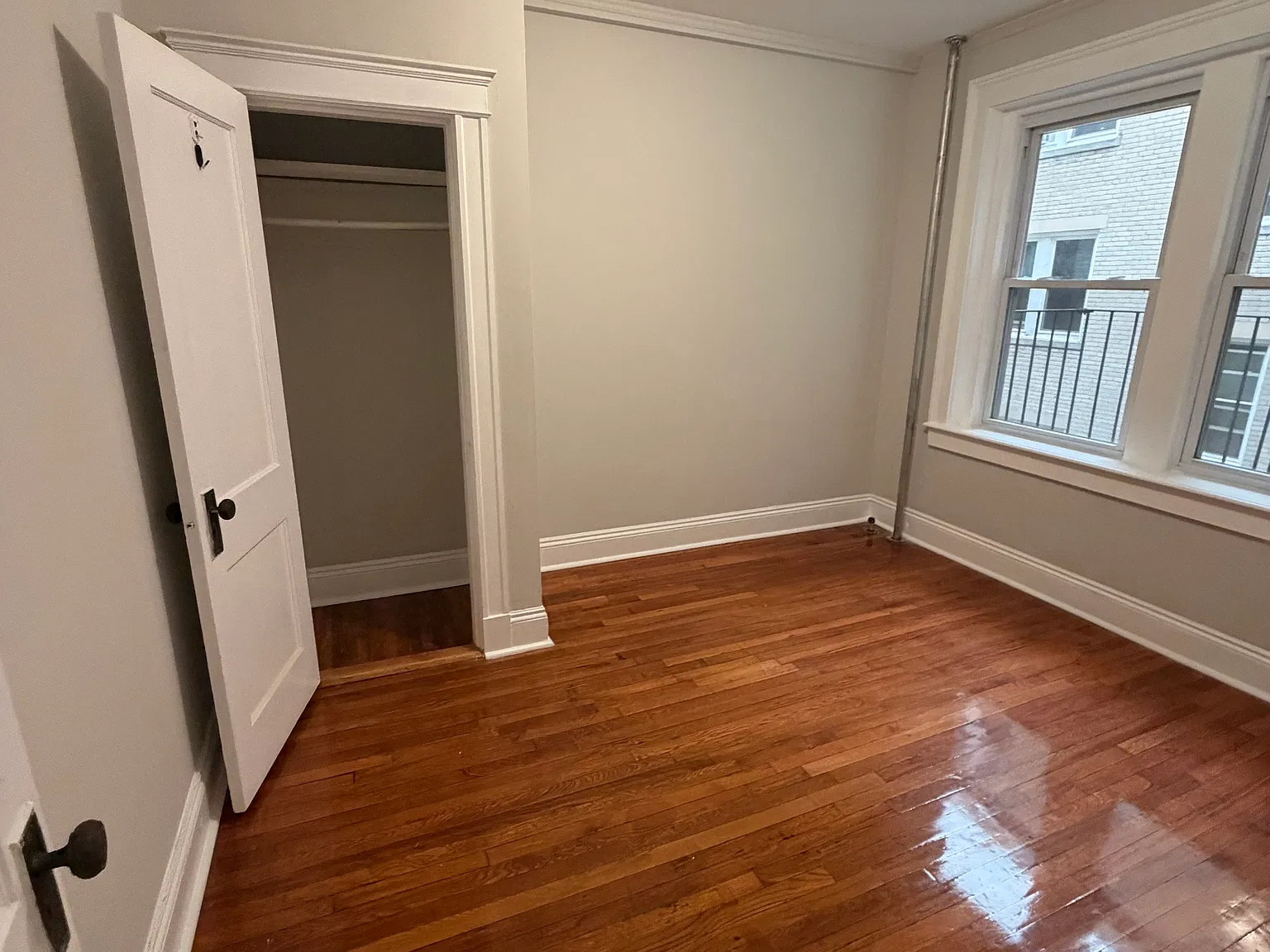 2 bed, 1.0 bath, $2,900 — Photo 2