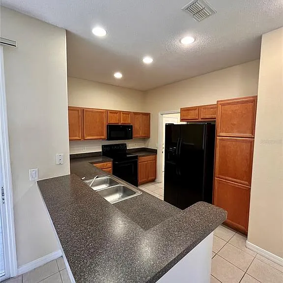 2074 Island Walk Dr — Photo 4