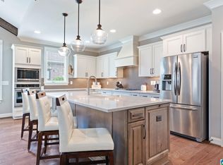 4868 Heritage Hills Way, Vestavia Hills, AL 35242