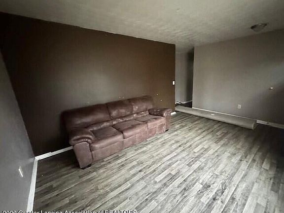 4th image of 3112 Shetland Rd