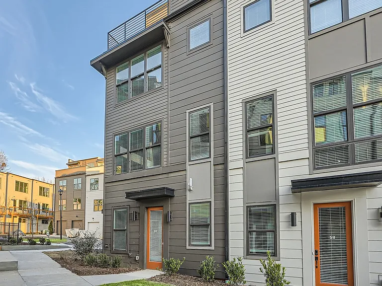 EastWood Townhomes — Photo 23