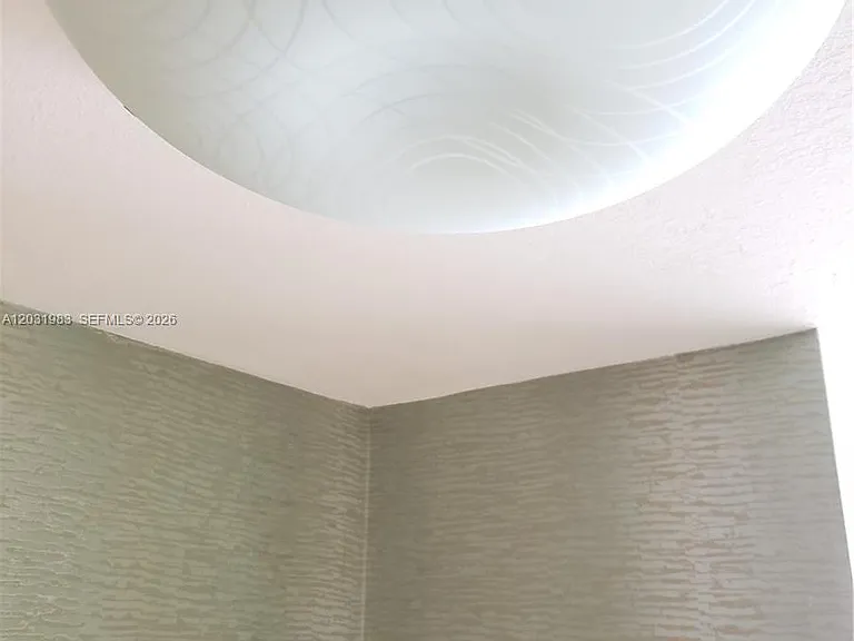 100 Golden Isles Dr #Penthouse 7 — Photo 5