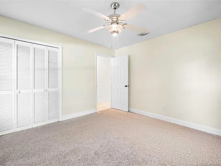 3074 NE Loquat Ln — Photo 17