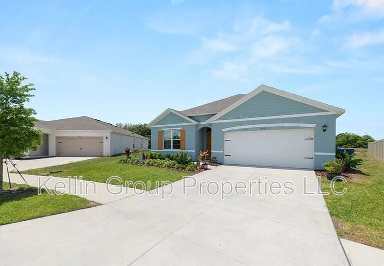 833 Ambleside Dr — Photo 5