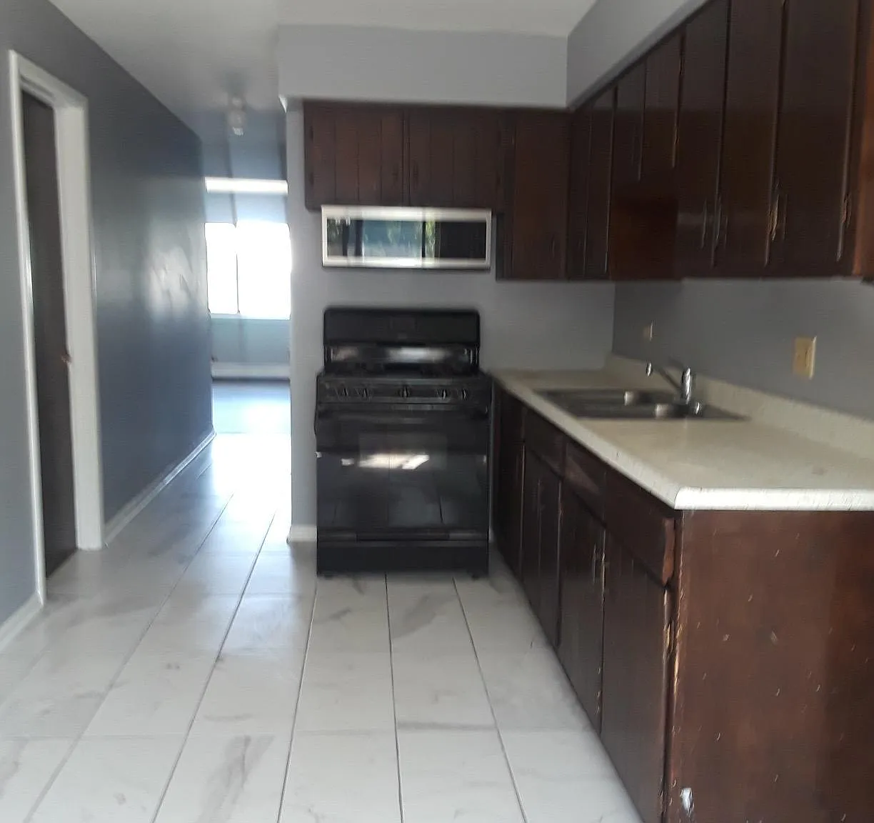 1 bed, 800 sqft, $1,100 — Photo 1