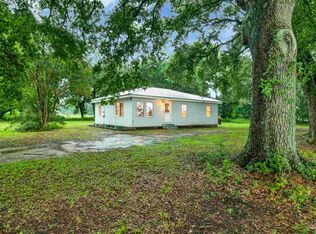 6100 E Fence Rd, Pensacola, FL 32526